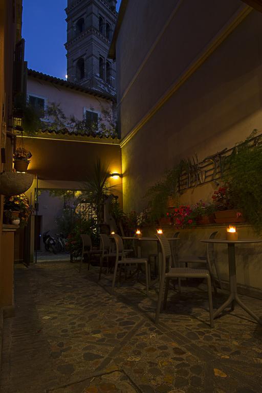 Hotel Le Mura Foligno Exterior foto