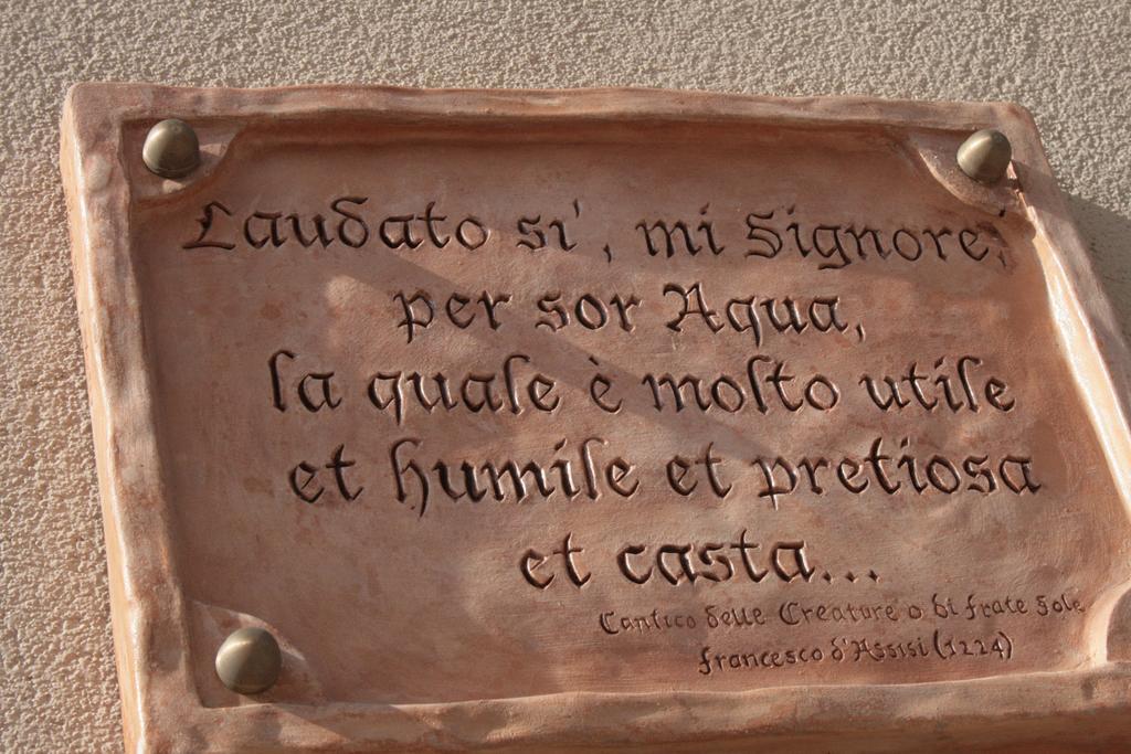 Hotel Le Mura Foligno Exterior foto