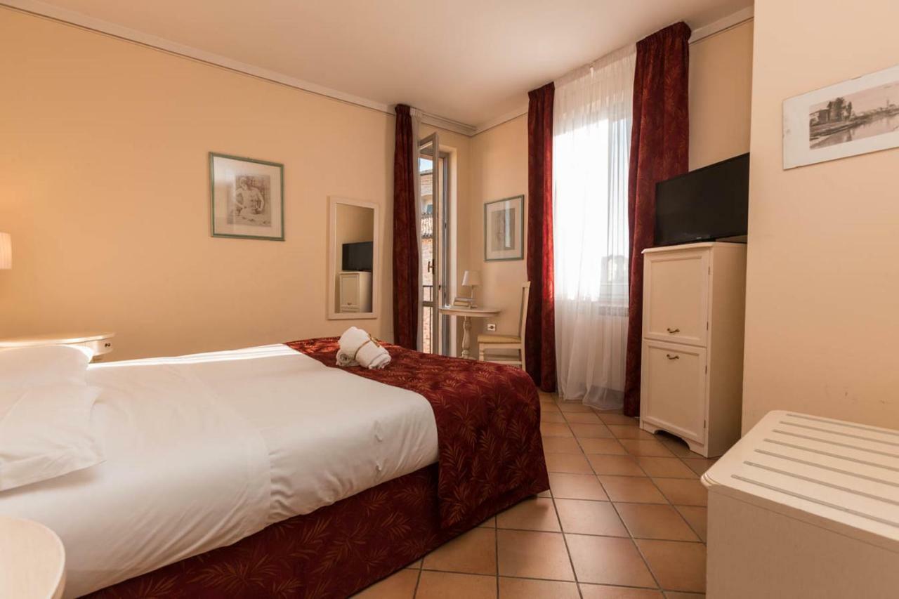 Hotel Le Mura Foligno Exterior foto